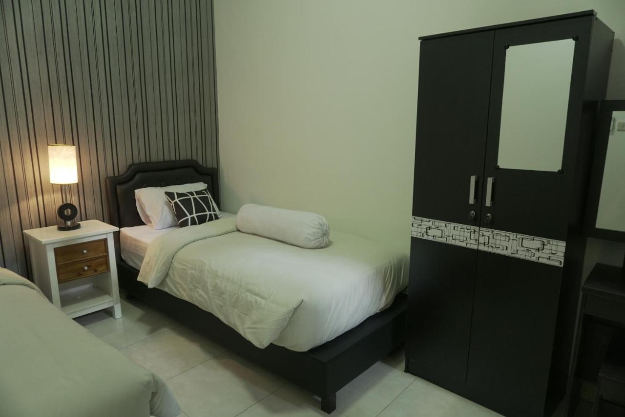 Sayana Homestay Sleman  Esterno foto